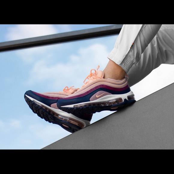 Nike Shoes - Nike Air Max 97